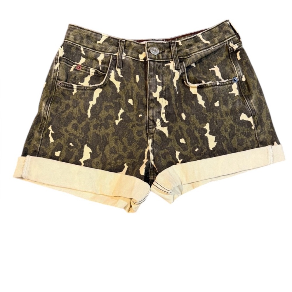 BDG‎ Urban Outfitters Camo Print Cuffed Denim Shorts High Rise Size 26W